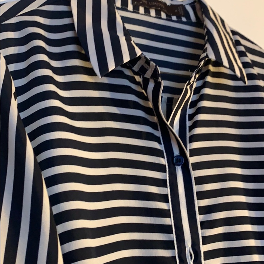 The Limited button down blouse - Picture 3 of 3